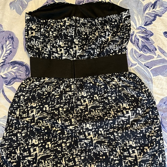 Navy Blue and White Short Strapless Summer Dress Size Small - Picture 2 of 6